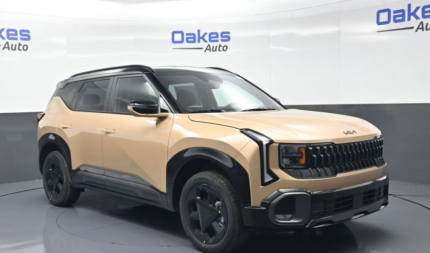 A 2027 Kia Seltos at Oakes Kia